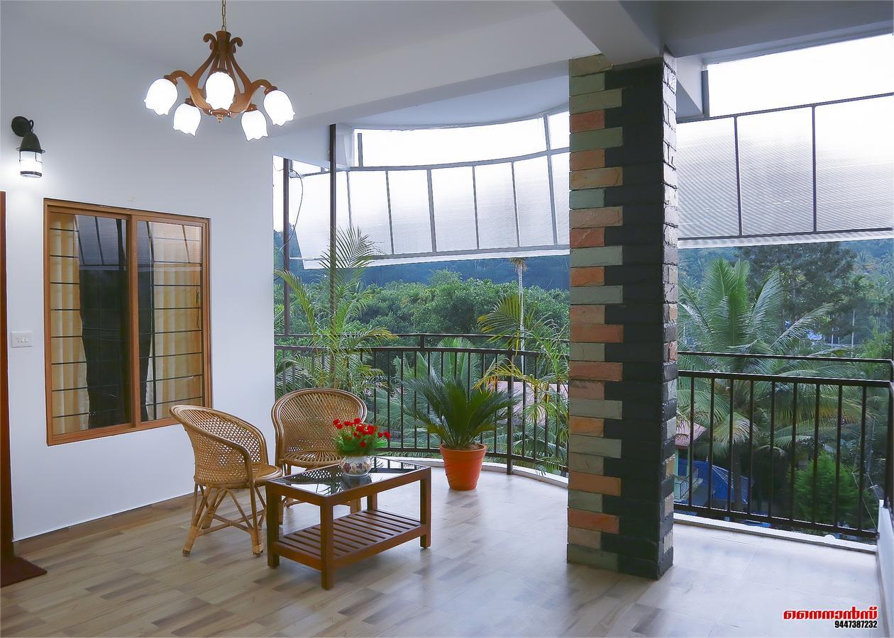 Holiday Villa Thekkady Bagian luar foto